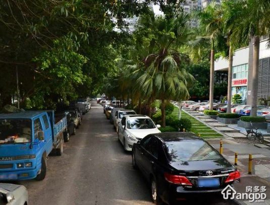 香逸名苑小区图片