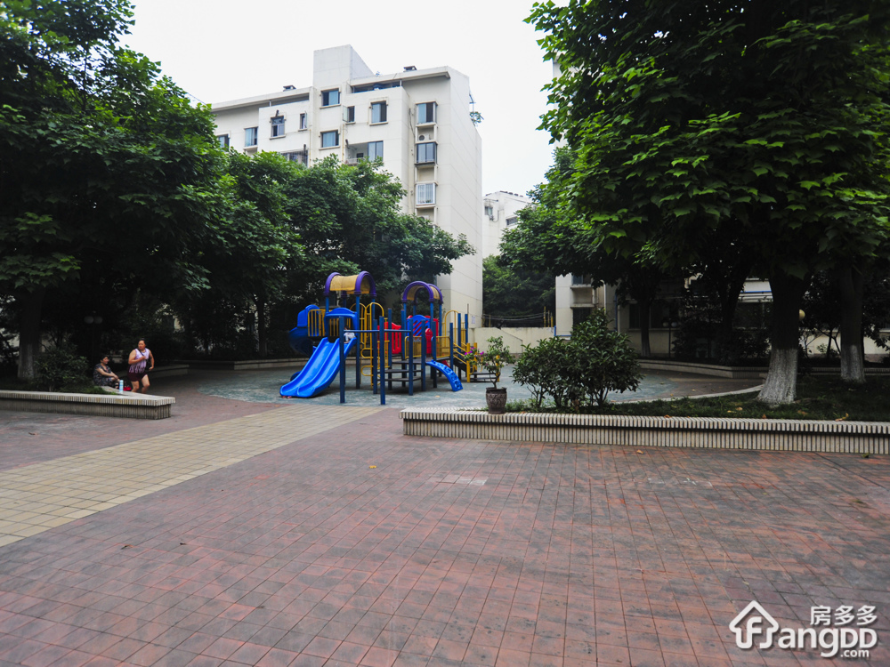 锦城苑小区图片