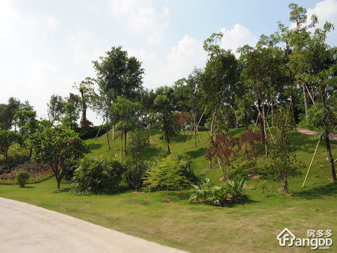 宏宇景裕豪园小区图片