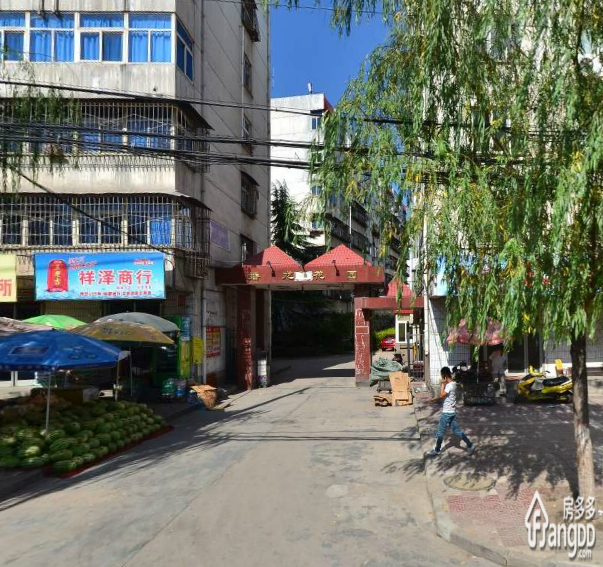蟠龙花园小区图片