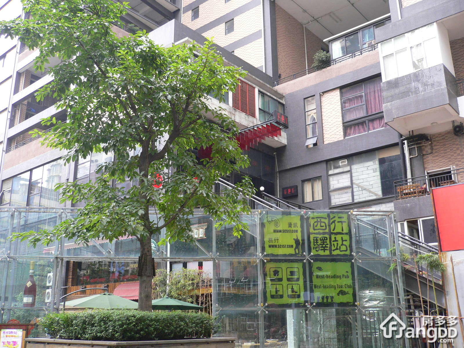 樱花假日小区图片