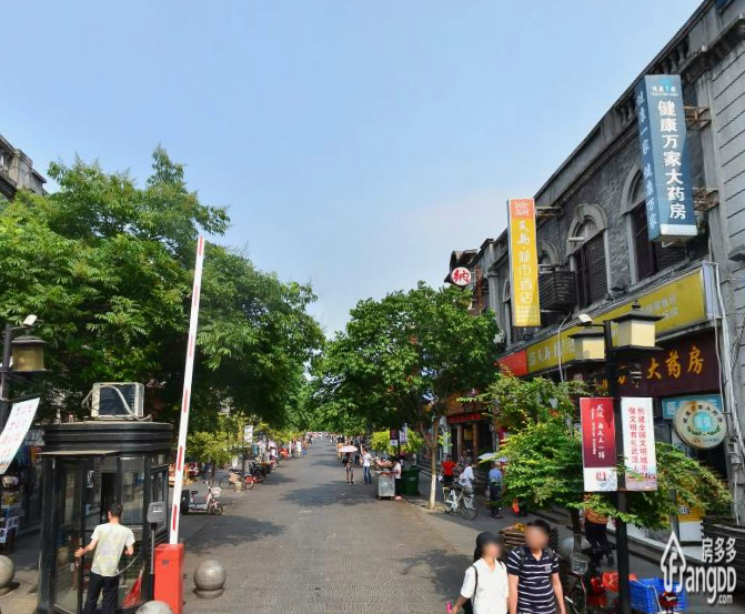 荷塘月色小区图片