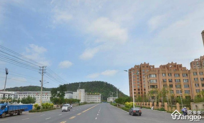世贸假日山水小区图片