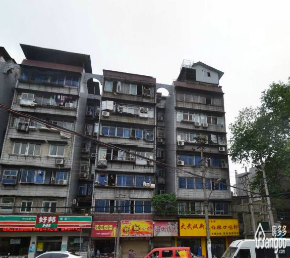 彭刘杨商住楼小区图片