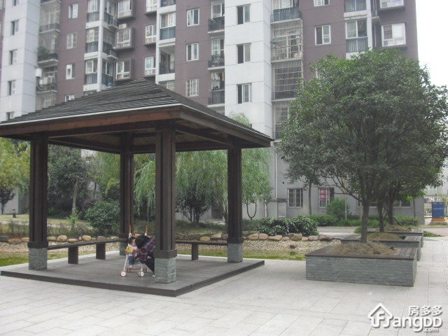 一品东庭小区图片