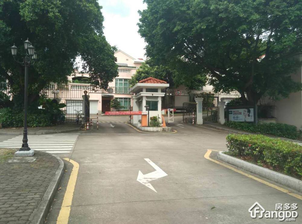 新世界花园湖景路小区图片