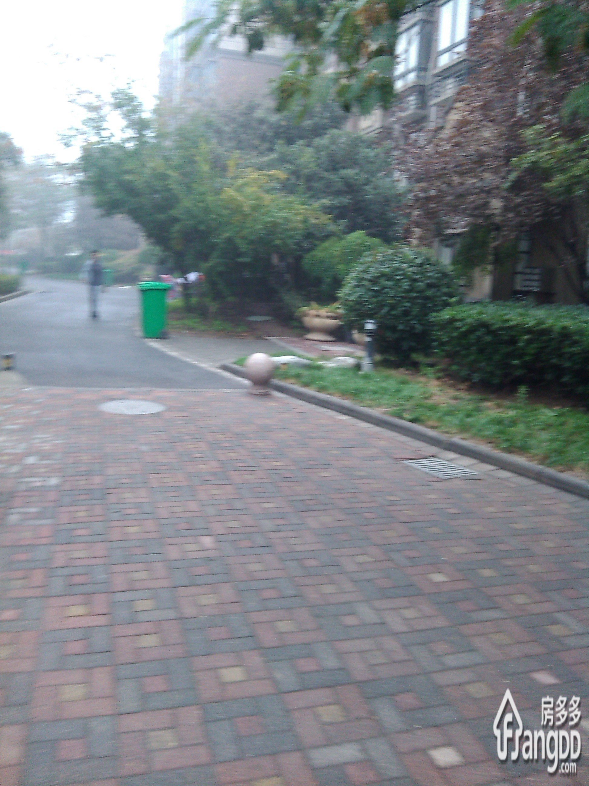 老街绿地郑东新苑一期小区图片
