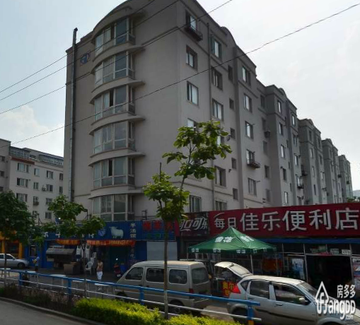 城建馨苑小区图片
