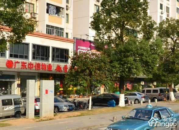 东泰花园荣华苑小区图片
