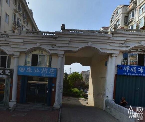 卧龙山庄小区图片