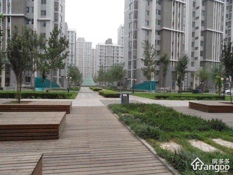 东方雅苑小区图片