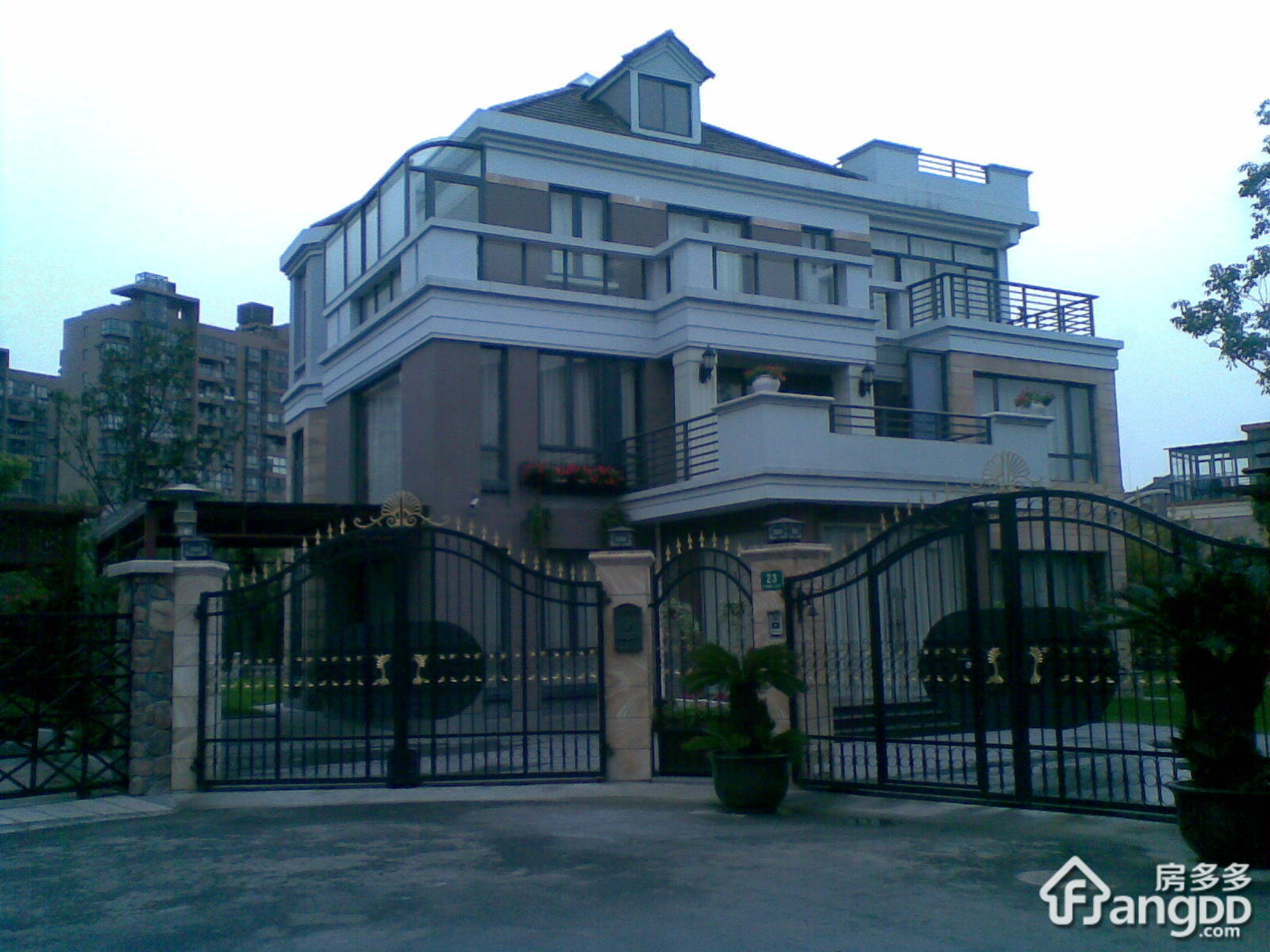 环岛翡翠湾小区图片
