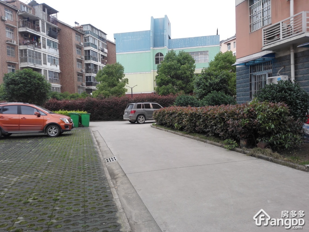 芳草苑小区小区图片