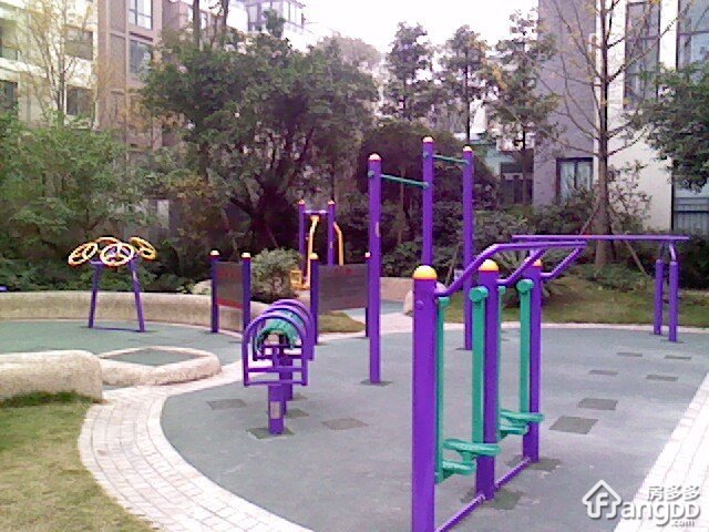 棠湖泊林镇小区图片
