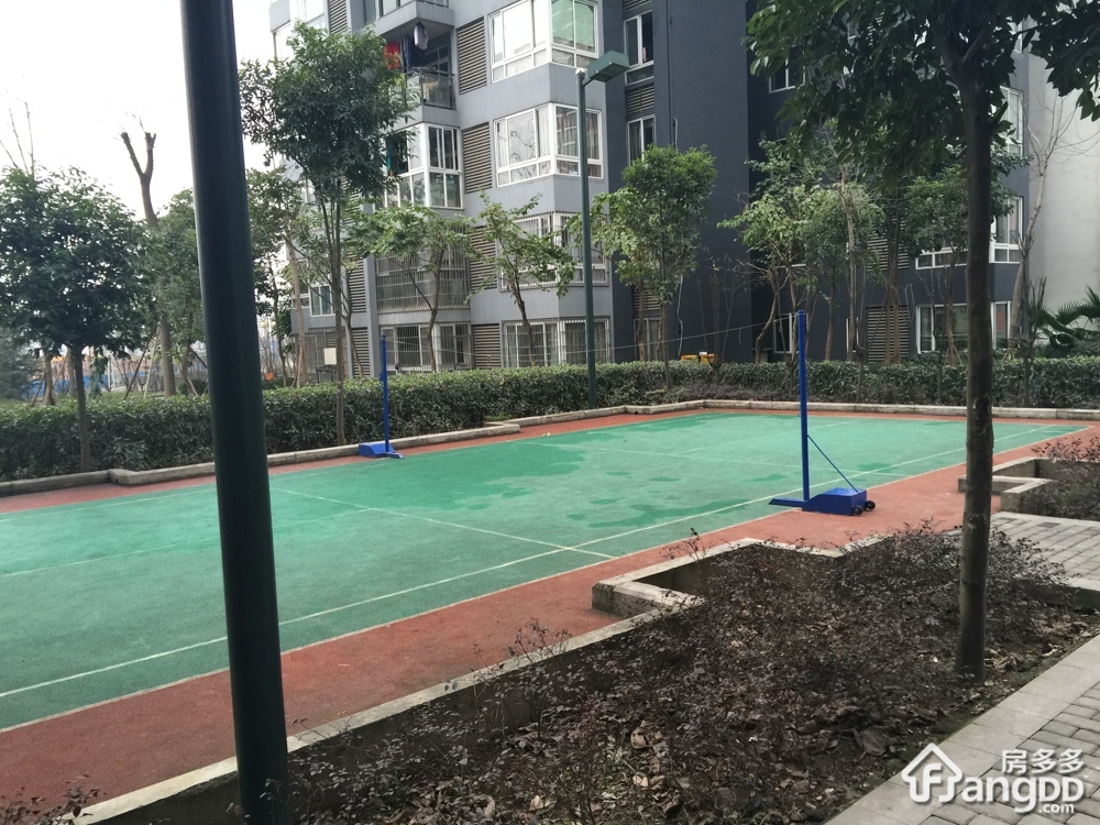 渝铁西苑小区图片
