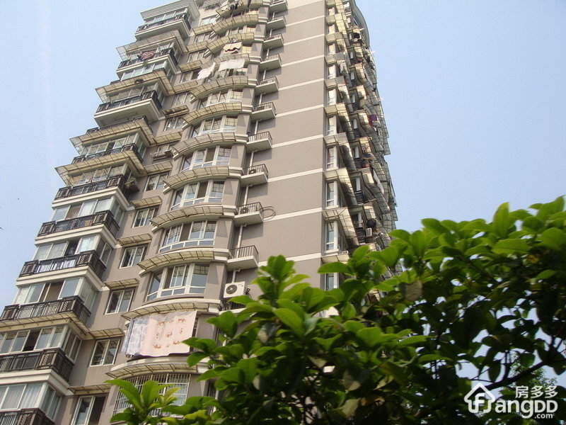 东岳公寓小区图片