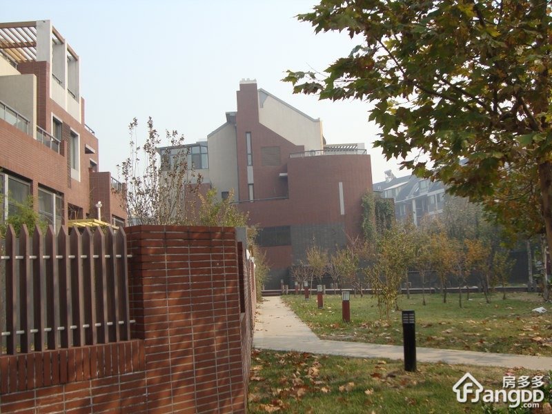半岛蓝湾小区图片