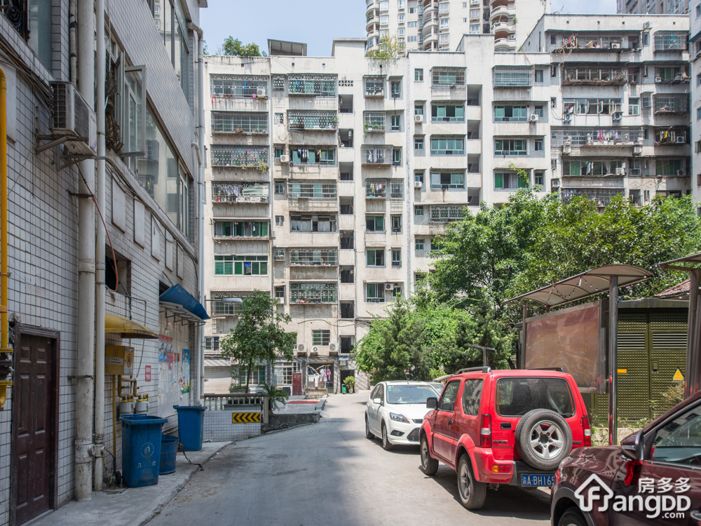 滨江怡苑小区图片