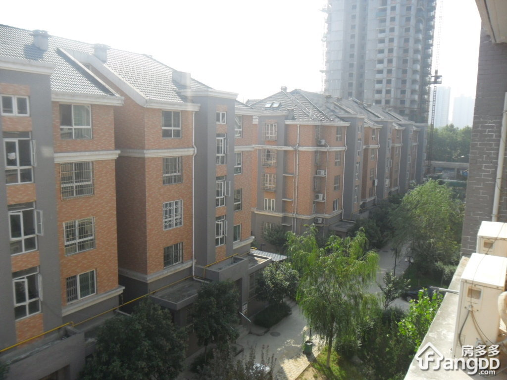 宏途星城小区图片