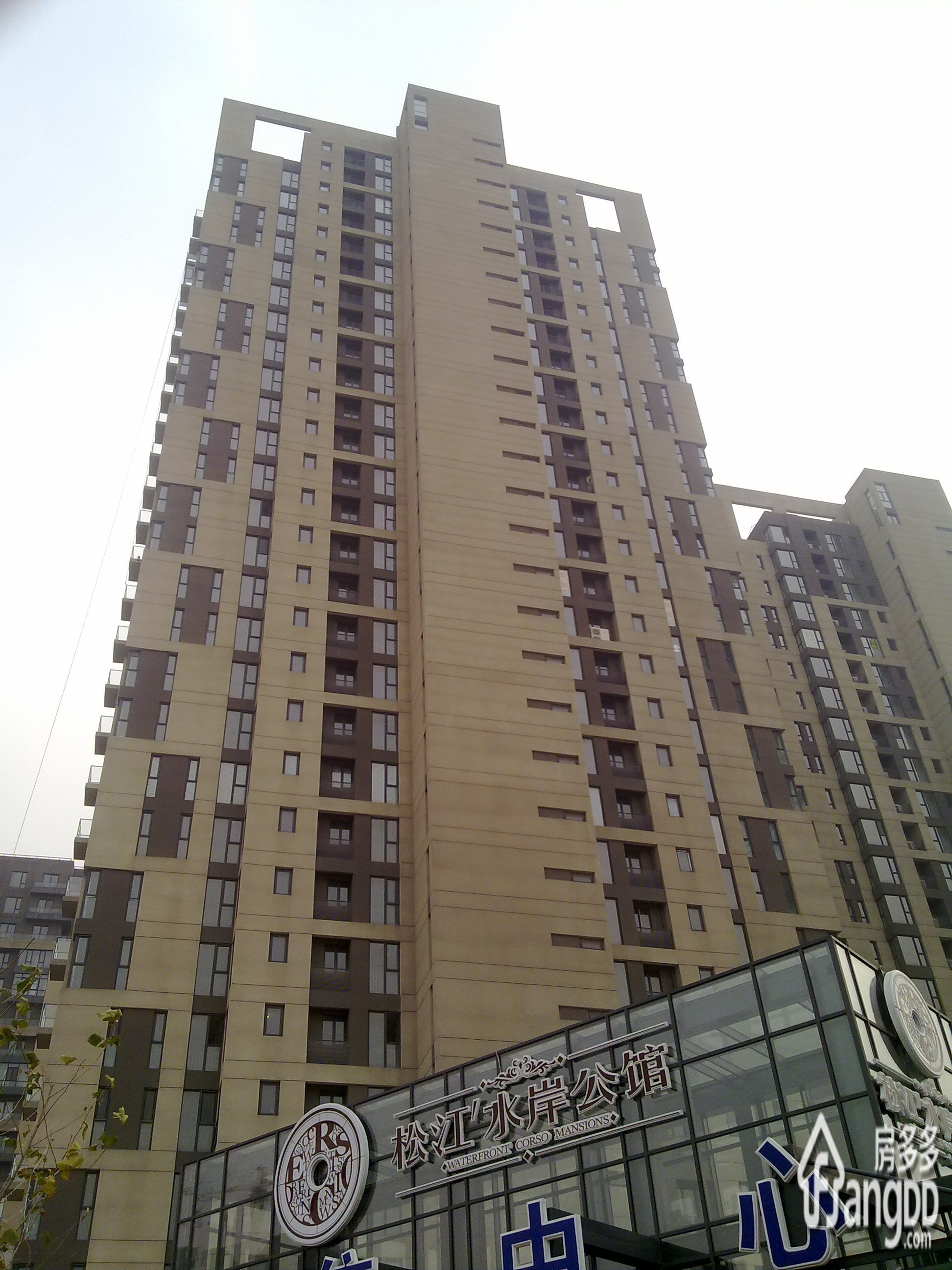 水岸公馆小区图片