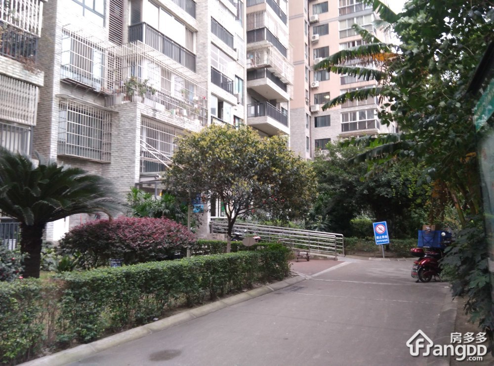 教育学院教师公寓小区图片