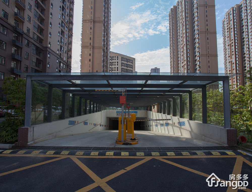 珞珈雅苑小区图片