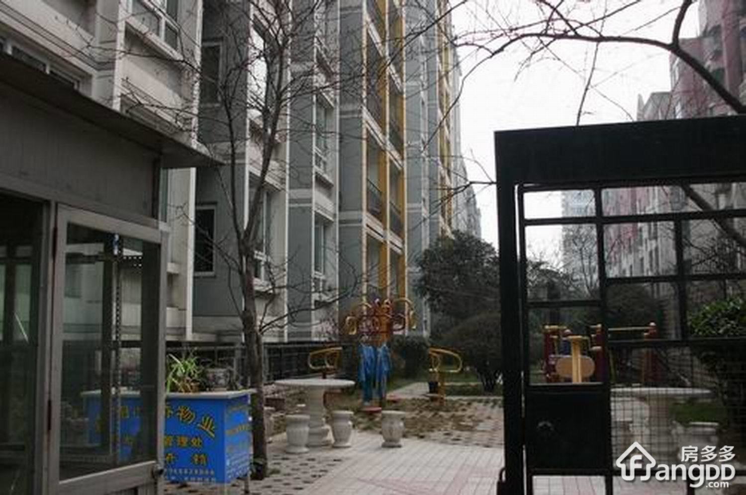 阳光公寓小区图片