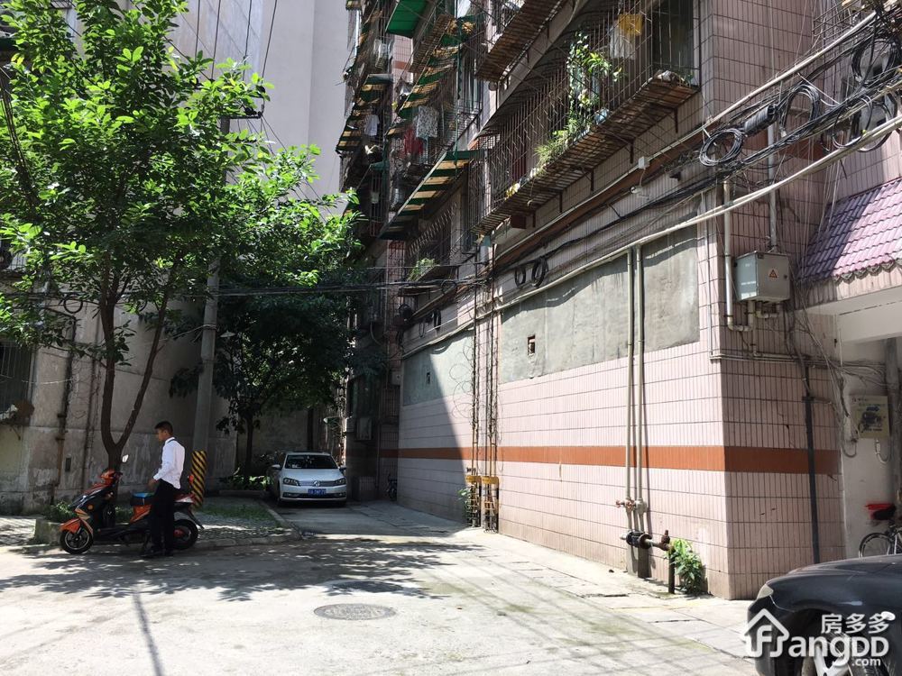 荣鑫苑小区图片