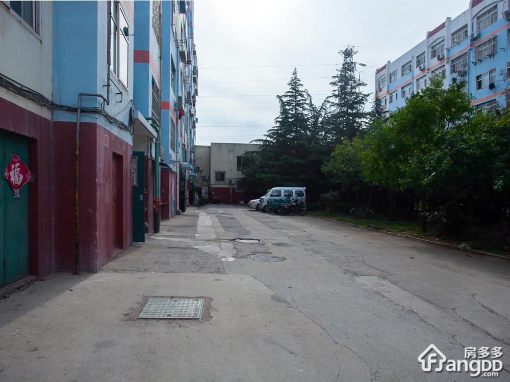 华城路三小区小区图片
