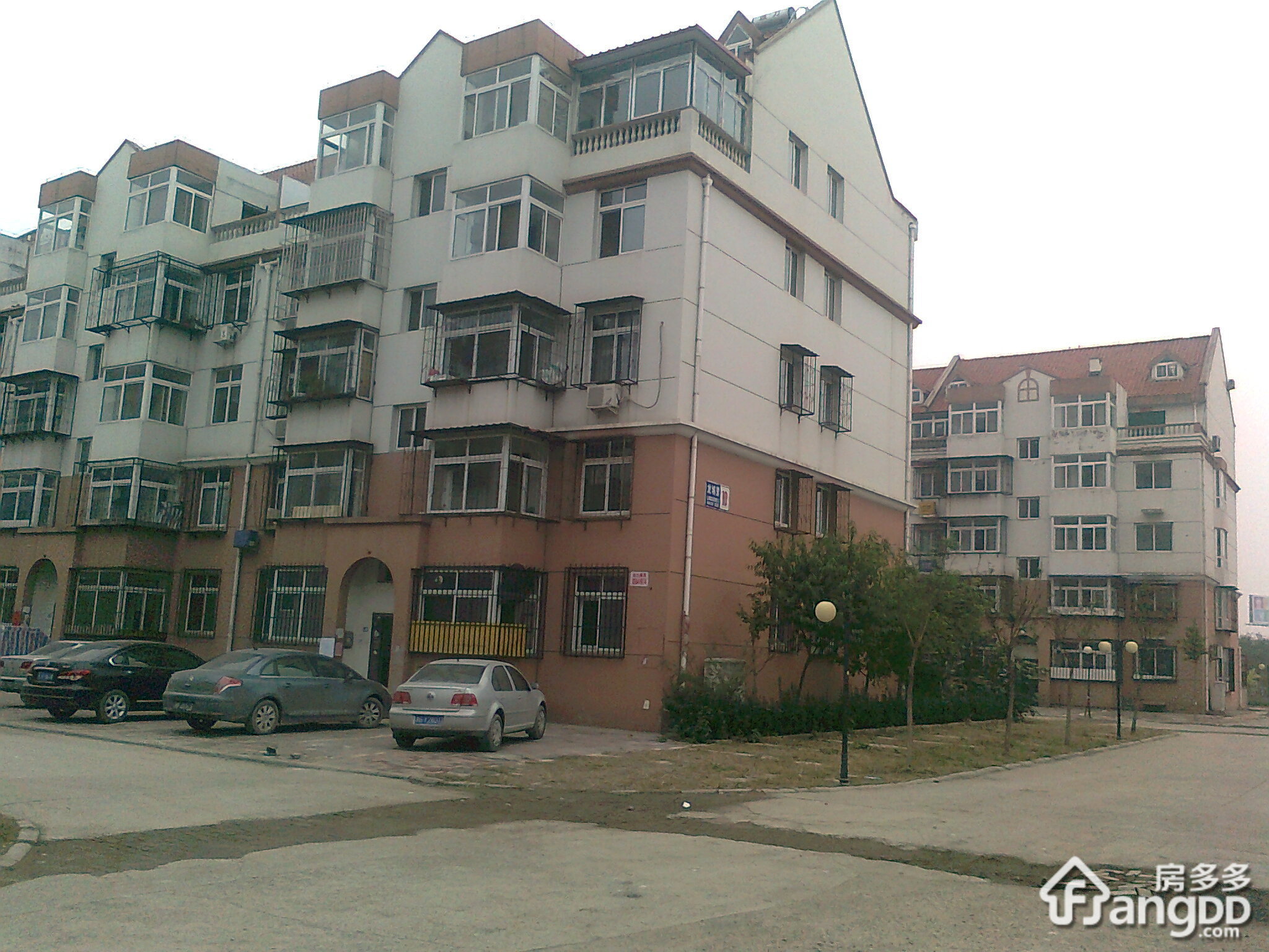 港城温泉花园小区图片