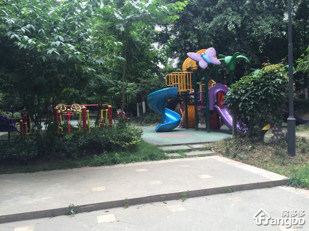 汇融名城B区小区图片