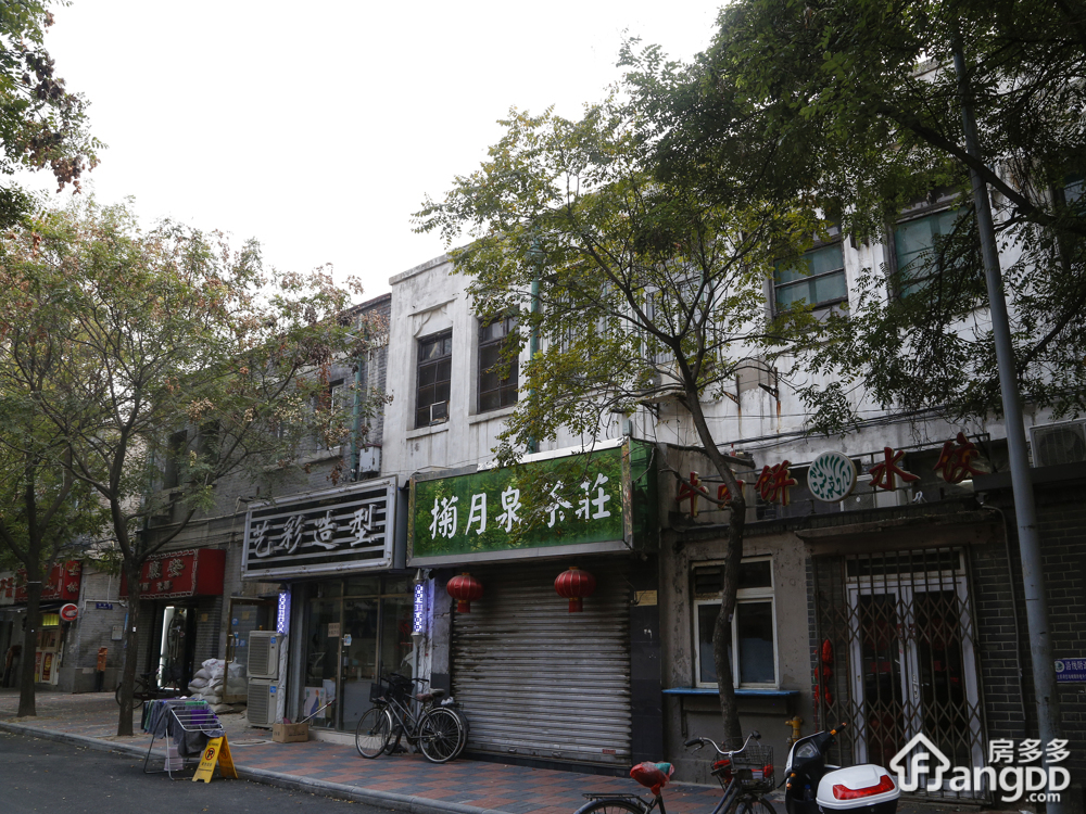 鸿德里小区图片