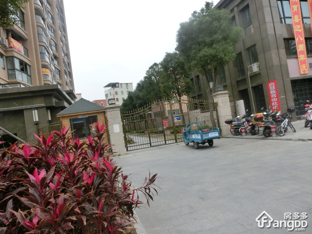 月美湾小区图片