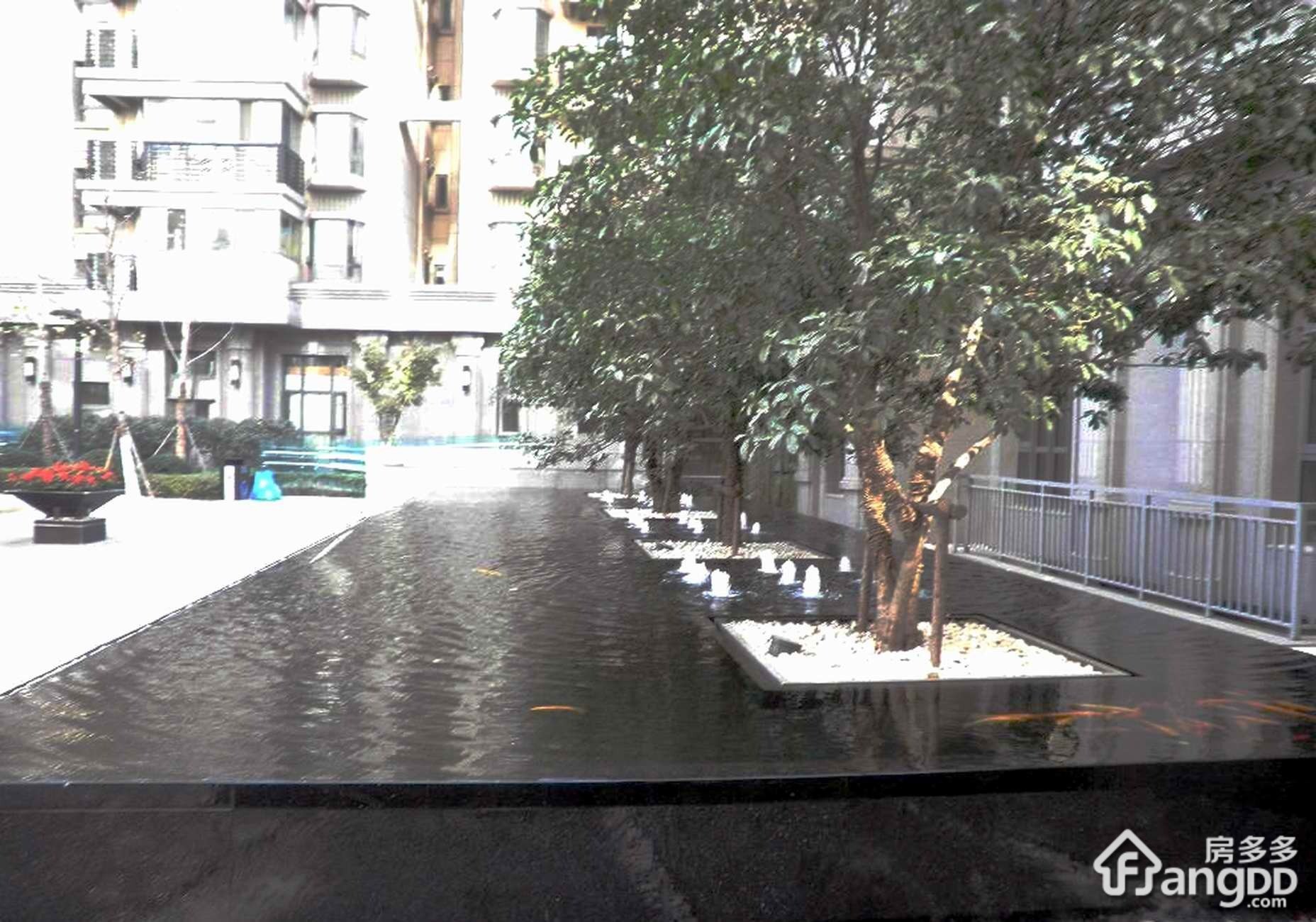 意墅蓝山小区图片