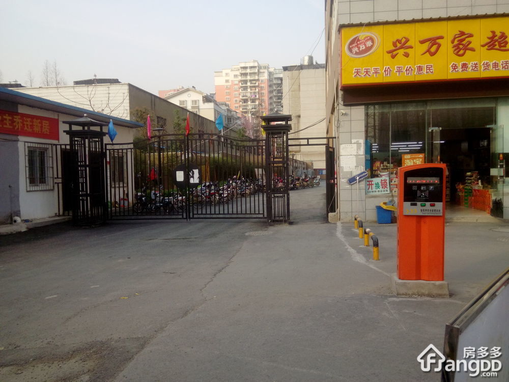 三角花园一期小区图片