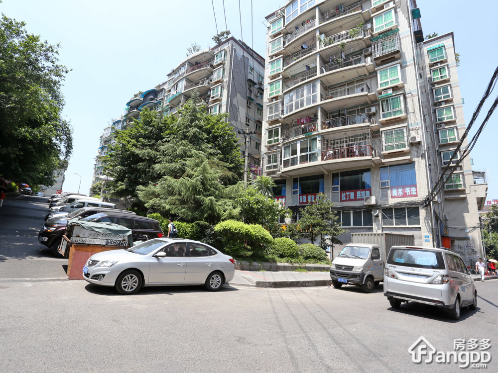 龙德商住楼小区图片