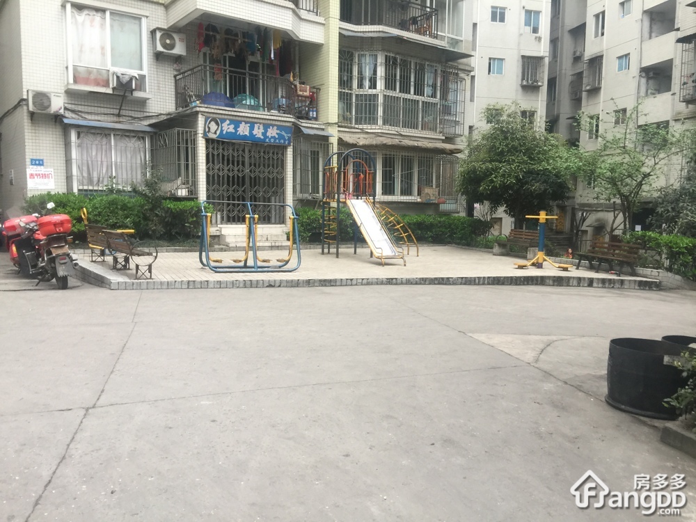 金易华苑B区小区图片