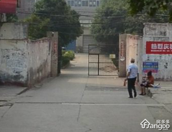 塔南路万方高层图片
