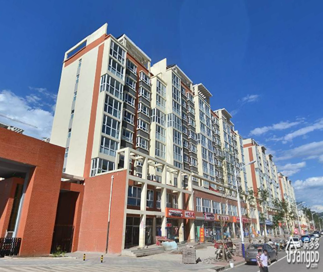 万和城位于〔双滦〕锦绣城,楼盘均价5014元.