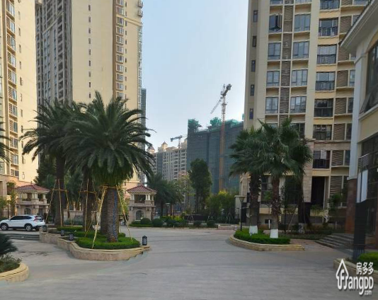 御龙湾小区图片