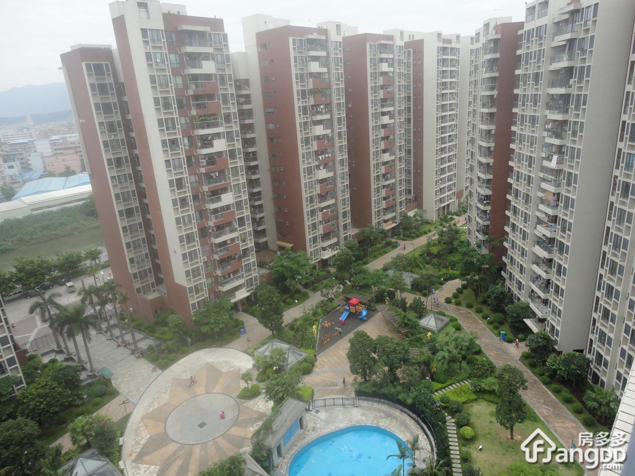 东郡花园小区图片