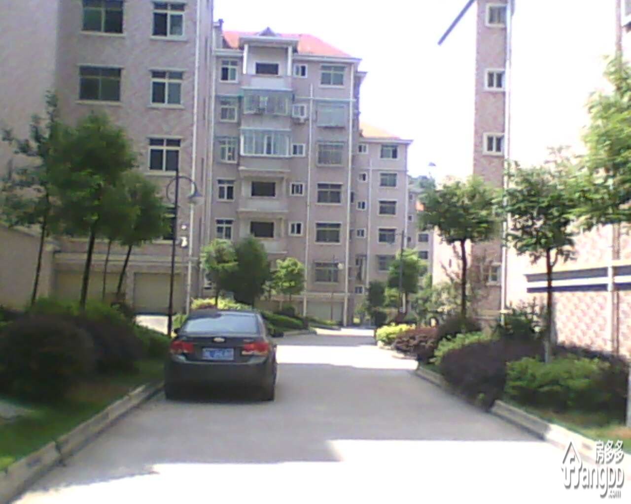 御溪湖畔小区图片