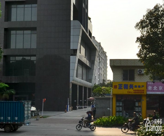 现代国度小区图片
