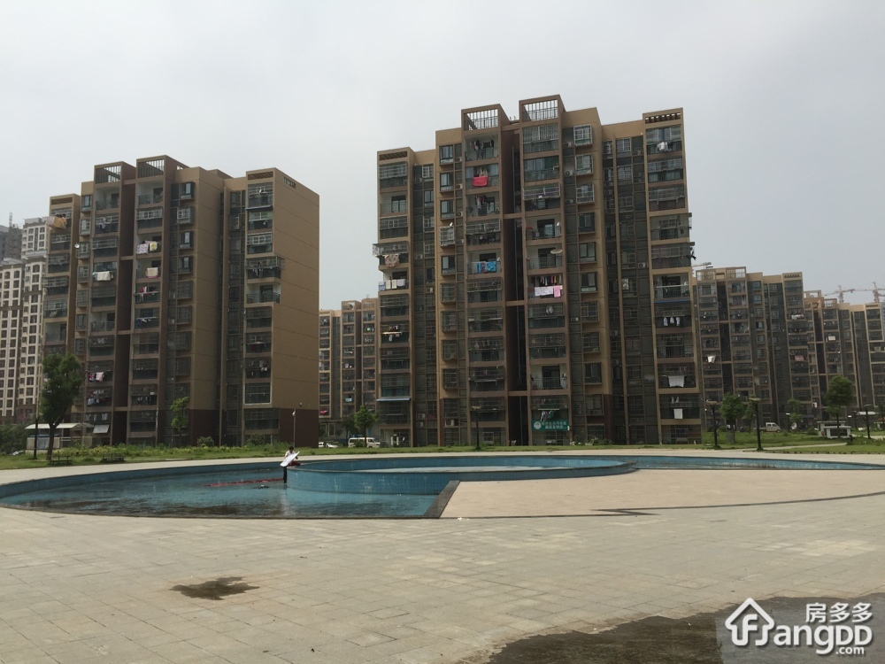 滨河小区小区图片