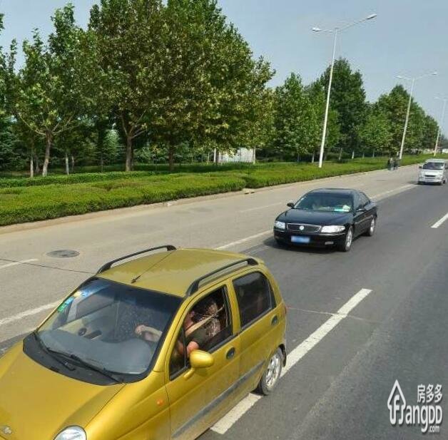 皇冠河滨园小区图片
