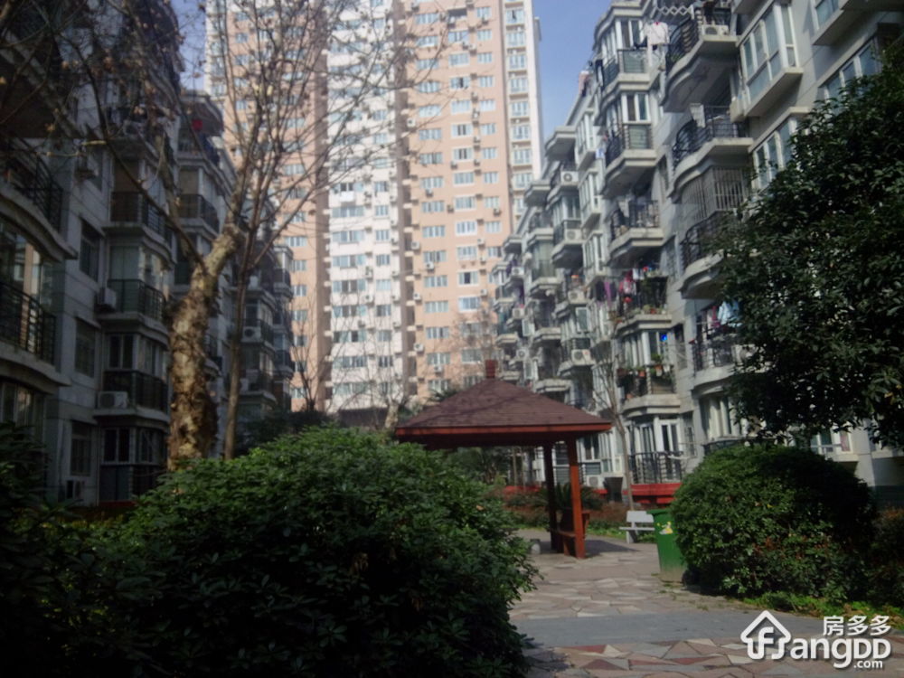 上滑坡小区小区图片