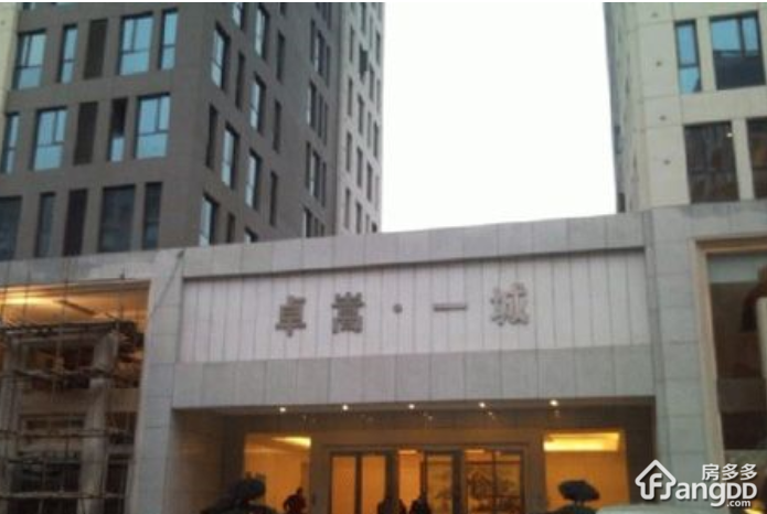 卓嵩一城小区图片