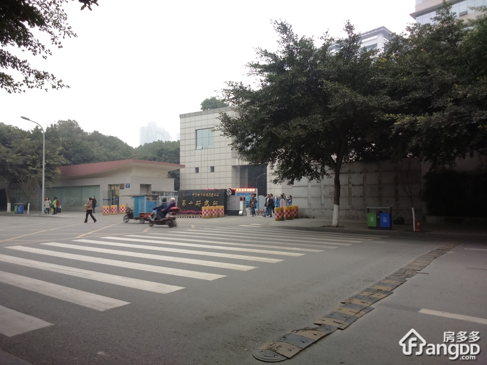 中国电子科技集团公司第十研究所职工宿舍小区图片