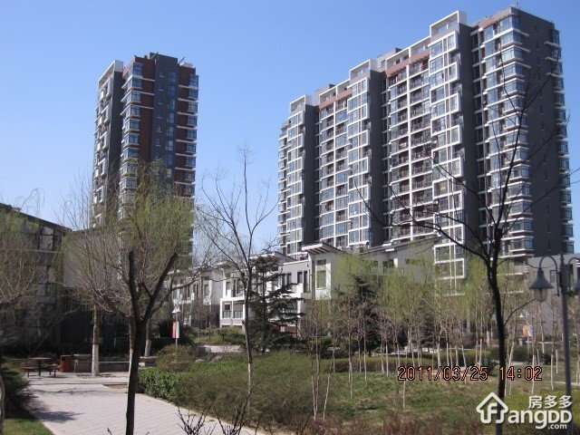 泊爱家园小区图片