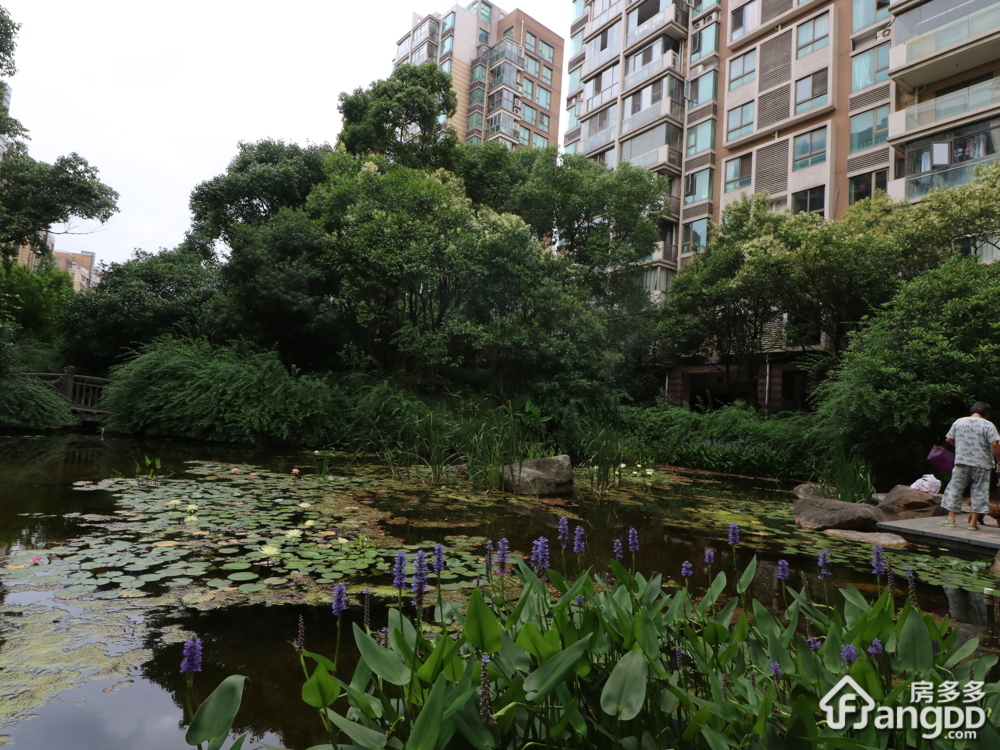 天泓山庄秀山苑小区图片